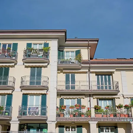 Tra La Rocca E Il Apartament *