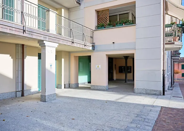 Tra La Rocca E Il Apartament