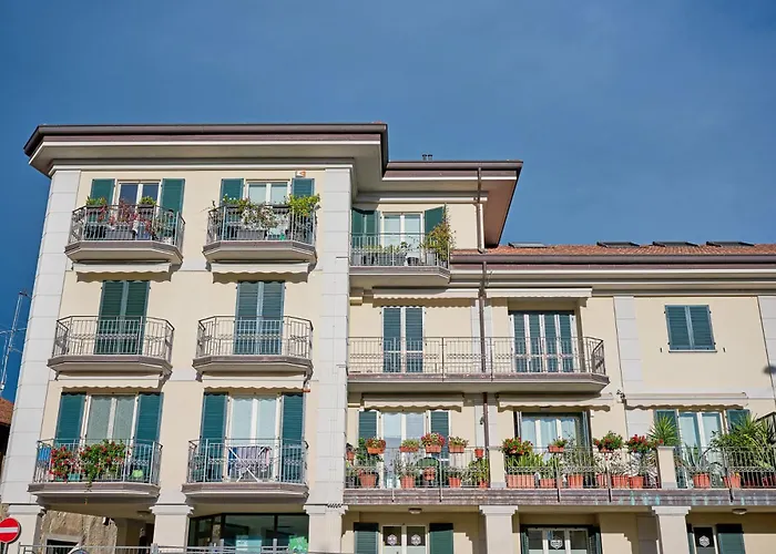 Tra La Rocca E Il Apartament *