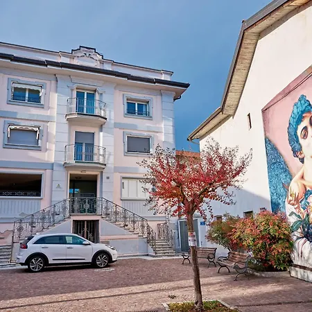 Tra La Rocca E Il * 安杰拉