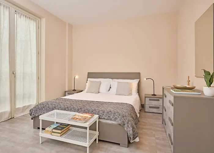 Tra La Rocca E Il 安杰拉